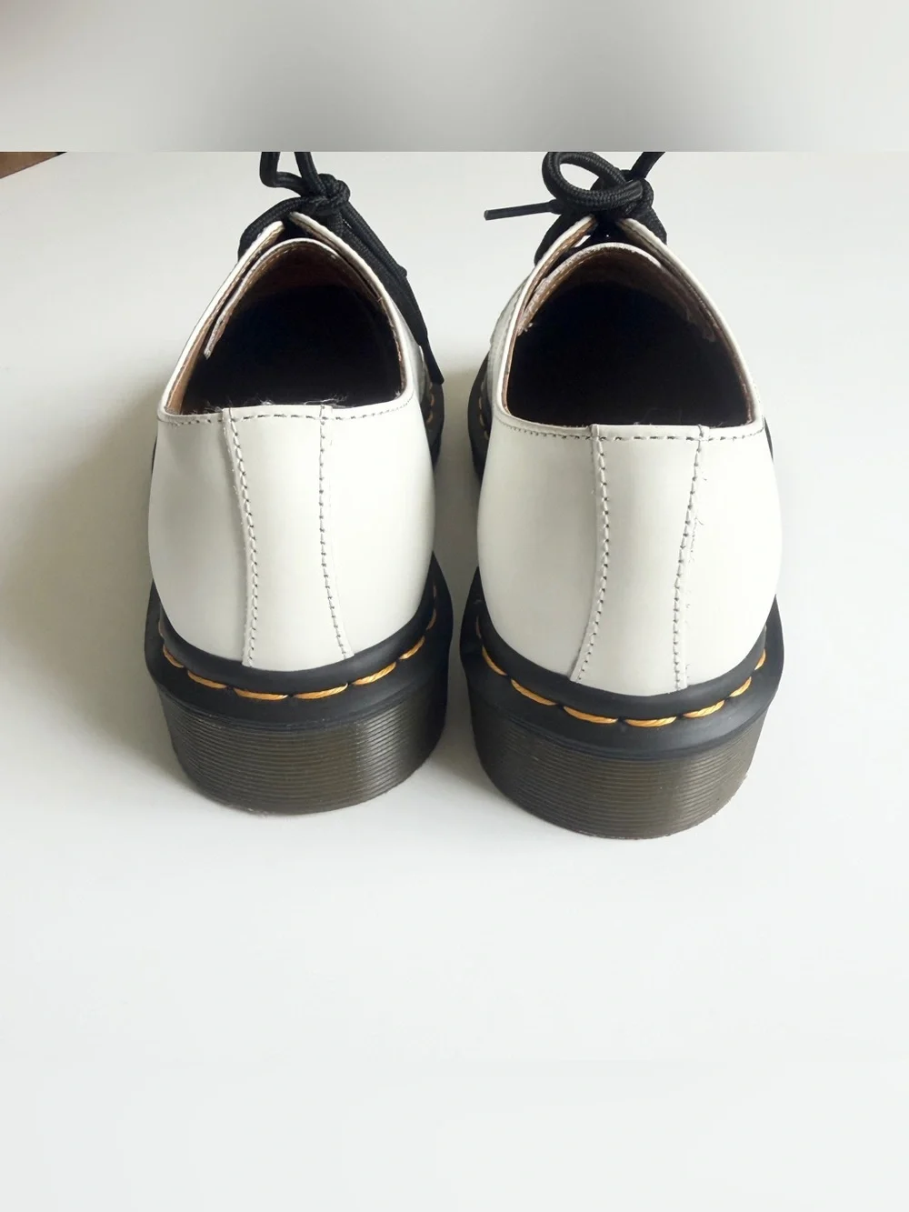 Doc Dr Martens SIZE 7 white 1461 leather Oxford shoes